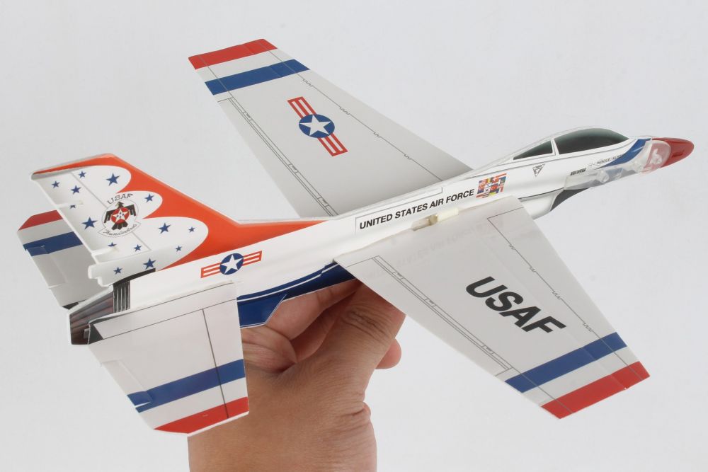 Daron Thunderbird F-16 Hand launch Glider