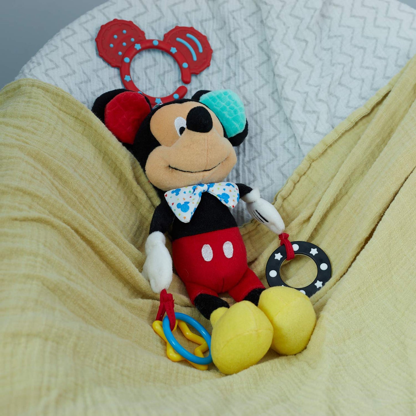 KIDS PREFERRED Baby Mickey Mouse On The Go Pull Down Activity Toy